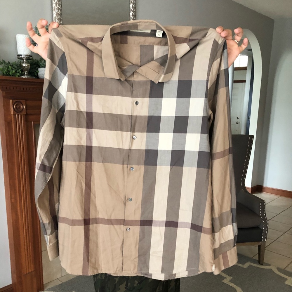 Men’s Burberry Shirt